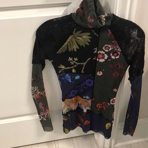 Fuzzi stretch turtleneck